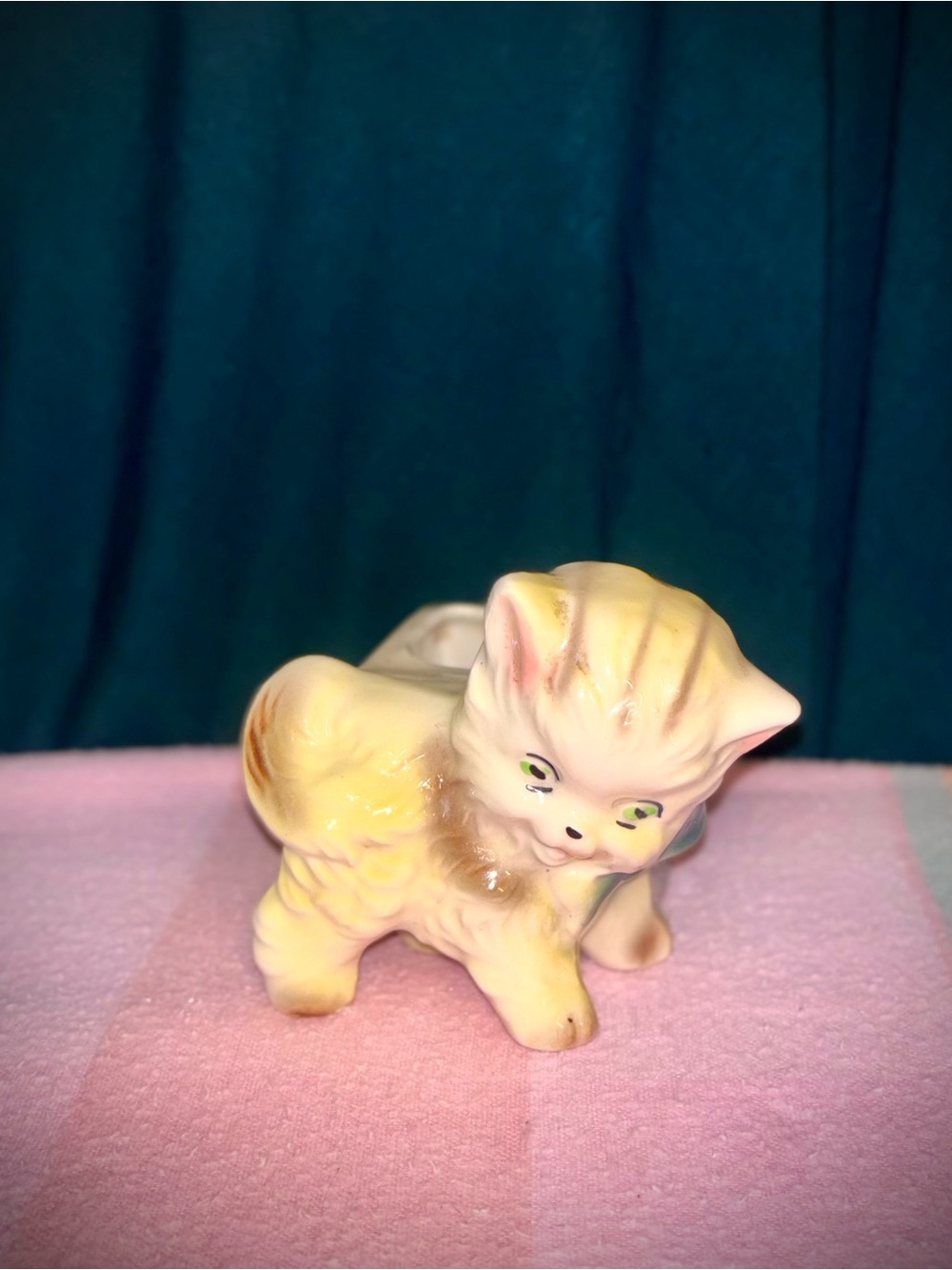 Vtg 50s MCM Shawnee Yellow Kitten Ceramic Mini Planter Pot